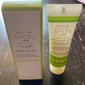 Satin Lip sugar scrub